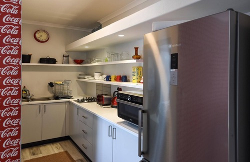 Gordons Bay Central Apartment | Die Brandhuis, Gordons Bay