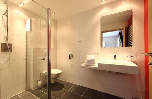 Maishofen House | Die Dorfvilla - Includes Tauern Spa Kaprun Wellness Access 13 km away
