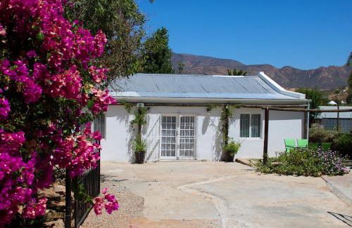 Calitzdorp House | Die Dorpshuis