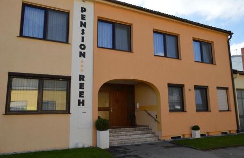 Podersdorf am See House | Die Pension Reeh