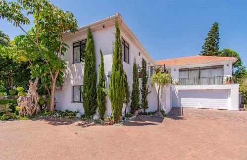 Trawal House | Die Regte Rede