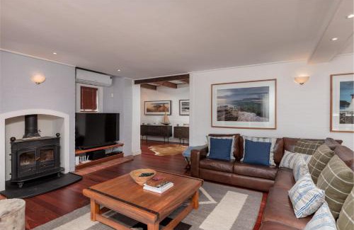 Somerset West House | Die Rietdak - Reetdachhaus mit vier Schlafzimmern
