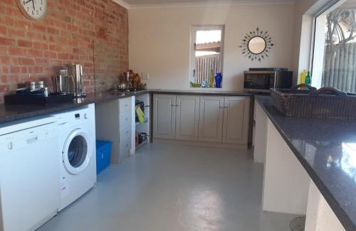 Pringle Bay Apartment | Die Steenhuisie