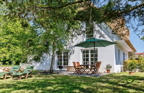 Kalifornien House | Die Strandrose : Neues Reetdachhaus Fussläufig zum Strand
