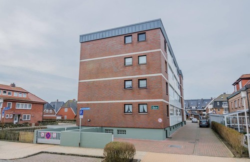 Westerland Apartment | Diese Gemütliche 1-zimmer-whg. Liegt in der Elisabethstr. 14/Haus "eidum" im 1. Og., Gleich Neben Hotel "utland", nur Wenige Fussschritte zum Stranübergang ,zur Fussgängerzone und Vielen Einkaufsmöglichkeiten. Das App. Besteht aus Einem Wohn