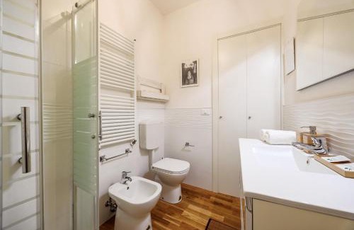 San Donato-San Vitale Apartment | DiffeRent Home - Parcheggio privato