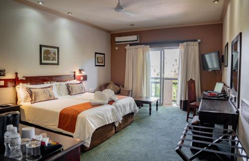 Francistown Cabin | Diggers Inn