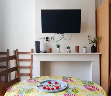 Malo-les-Bains Apartment | Digue de mer Dunkerque, Spacieux studio avec Mezzanine capacité 4 personnes, Aquae Mare