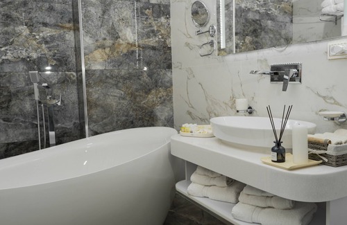 Samarkand Hotel | Dilimah Premium Luxury Hotel