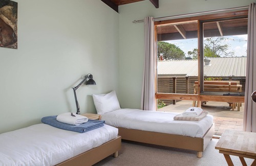 Mount Victoria House | Dillwynia | 2 bedroom home with Slow Combustion fireplace
