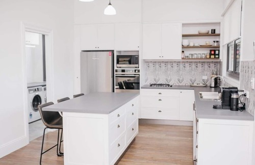 Orange Cottage | Dimby Cottage - Beautifully Restored Heritage Home