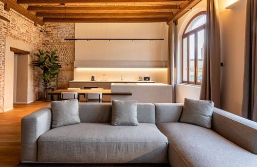 Citta Antica Apartment | Dimora Aida - Penthouse in historic palace with private terrace