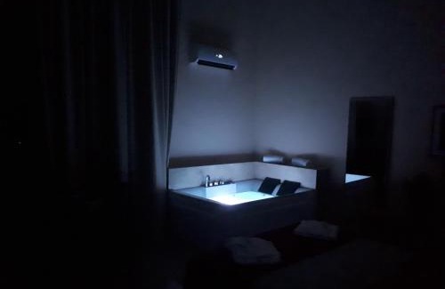 Lecce Historic Center Bed & Breakfast | Dimora Charleston Lecce parcheggio privato in loco gratis