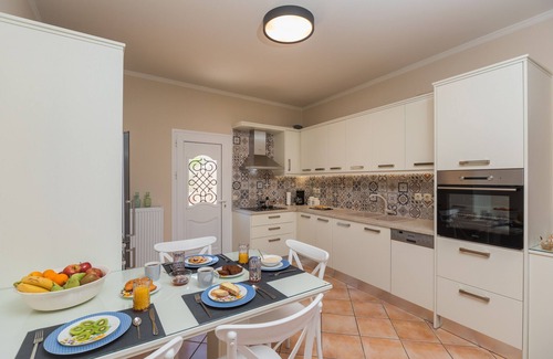 Kefalonia Hotel | Dina Apartments Argostoli