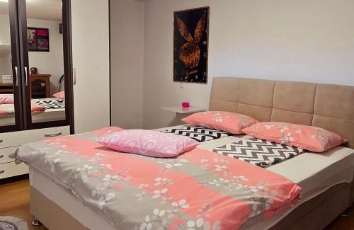 Cazin Apartment | Dina's house