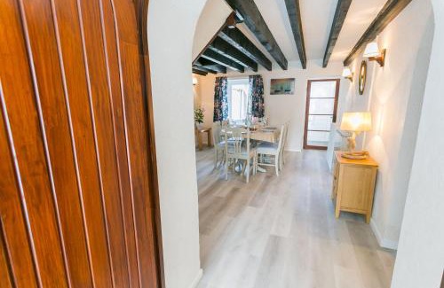 Marianglas House | Dinas Cottage