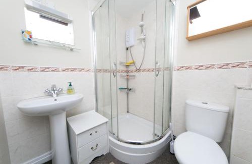 Rhos on Sea Apartment | Dinerth Cottage