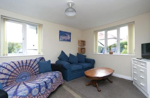 Rhos on Sea Apartment | Dinerth Cottage