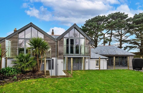 Ruan High Lanes House | Dingles Cottage by Interhome