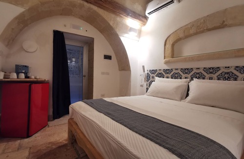Isola del Borgo Antico Bed & Breakfast | DIONISO Bed and Wellness