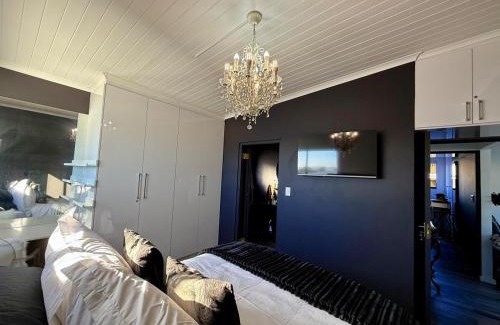 Stellenbosch Central Apartment | Dior Maison de Reve- Private Penthouse
