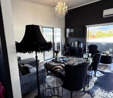 Stellenbosch Central Apartment | Dior Maison de Reve- Private Penthouse