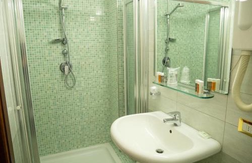 Alessandria Hotel | Dipendenza Hotel Londra