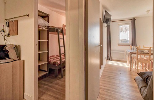 Genos Apartment | Direct access to the slopes - flat for 4