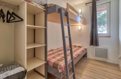 Genos Apartment | Direct access to the slopes - flat for 4