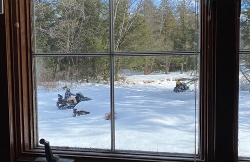Moultonborough House | Direct Water Access to Lake! w/Boat Dock, Heat, AC, TV & Internet, Sleeps 6