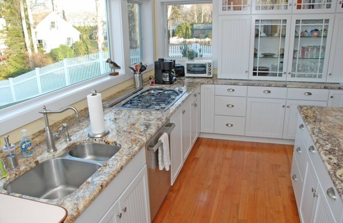 Old Saybrook House | Direct Waterfront -Charming 3-BR house with AC, fitness room in Old Saybrook