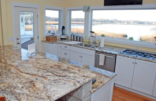 Old Saybrook House | Direct Waterfront -Charming 3-BR house with AC, fitness room in Old Saybrook