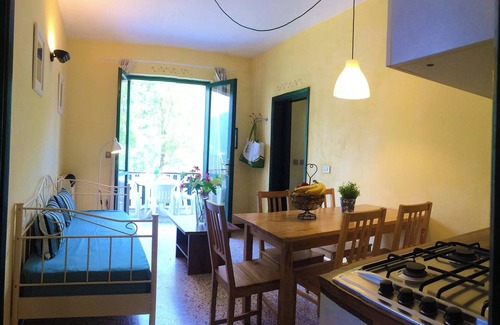 Idro Apartment | Direkt am See mit Terrasse und Zwei Schlafzimmern