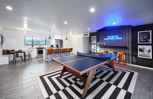 South Scottsdale Cottage | Disco in the Desert - Walk 2 Old Town - Pool Heat Available