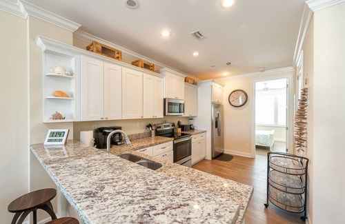 Marathon Villa | DISCOUNT AVAILABLE! 4 BR/3 BA Private Pool/Dock/Canal Front/Neighborhood Beach!
