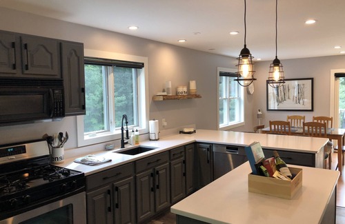 Bolton Landing House | Discount for weeks August 17 & August 24 BOLTON LANDING - Beautiful, Quiet Home