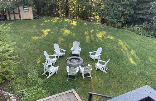 Bolton Landing House | Discount for weeks August 17 & August 24 BOLTON LANDING - Beautiful, Quiet Home