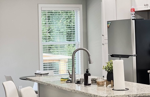 Candler-McAfee House | *Discount Holiday getaway* Boho Themed Cozy 3 Bedroom Home in Atlanta