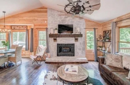 Ellijay Cottage | Discounts thru March!!!