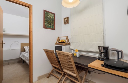 Grizane Cottage | Discover a cozy vacation home in Grižane, designed for up to four guests.