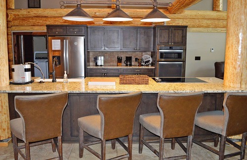Marble Falls Cabin | Discover Bears Landing: Your Cozy Lakeside Getaway!