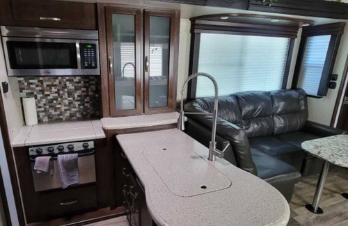 Jacumba RV Rental | Discover Desert Tranquility: Comfortable Resort with Nature Access