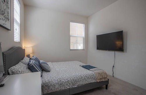 Upland House | Discover Elegance on Granada Rd