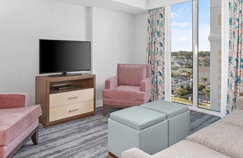 Cherry Grove Beach Resort | Discover Family Fun & Memories at Wyndham Towers on the Grove- 2 Dlx. Boulevard