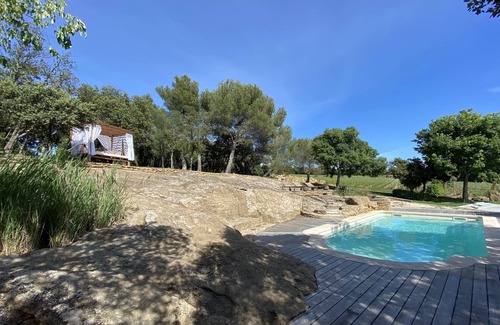 Beaumes-de-Venise Villa | Discover our charming mas with swimming pool for rent in Provence.
