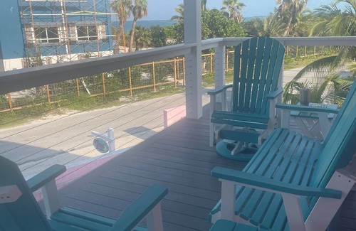 Green Turtle Estates House | Discover Paradise at Lillian’s Bungalows in Abaco
