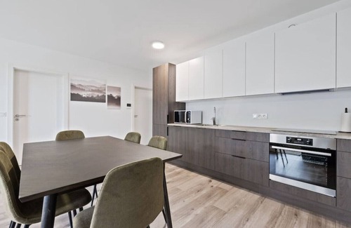 Arborg Apartment | Discover Selfoss: Stylish 4-Bedroom Hideaway