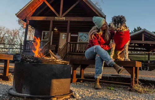 Byrdstown House | Discover The Rockhouse: Your Gateway to Nature and Comfort