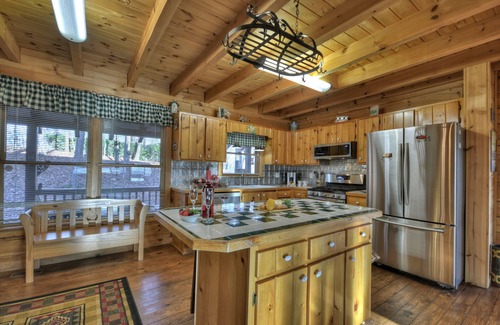 Ellijay Cabin | Discover Treetop Getaway -Pet-friendly retreat with panoramic mountain views, hot tub, firepit, fenced yard, WiFi, and a game-room