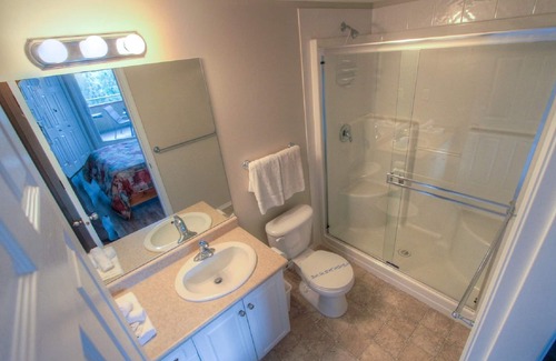 North End Condo | Discovery Bay Resort 304- 2Bed-2Bth- 1389720-- 90 Day Min --